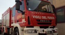 Albero pericolante a San Felice: intervengono i vigili del fuoco