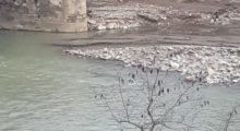 Ponte Samone, l’innalzamento del livello del Panaro interrompe i lavori di deviazione del fiume
