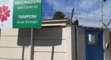 Attivisti No Mask, sanzioni e denuncia per imbrattamento