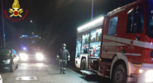 Autobus in fiamme, salvi conducente e passeggeri