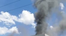 Incendio alla Kerakoll: otto squadre dei vigili del fuoco per domare le fiamme