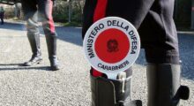 Mirandola: fermati per controlli picchiano i carabinieri