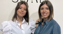 Carpi, le giovani sorelle Martina e Giorgia Stabellini al Salone del Mobile di Milano