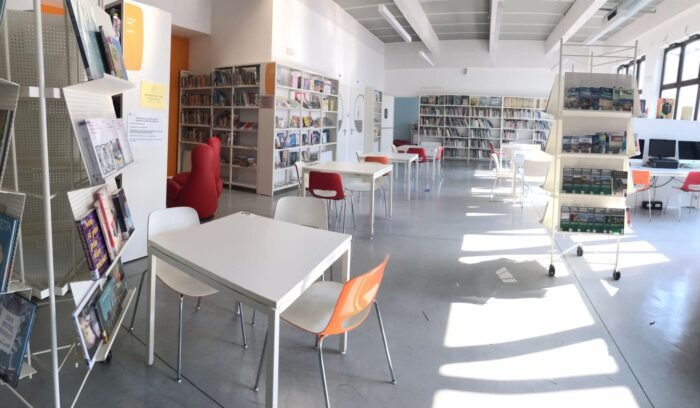 biblioteca Mirandola