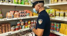 Controlli polizia locale nei market modenesi: multe per oltre 6mila euro