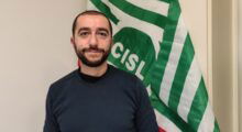 Scritte no vax centro servizi Ausl, Cisl: «Solidarietà all’azienda e agli operatori»