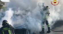 Incendio in autostrada: auto fiamme sulla A1