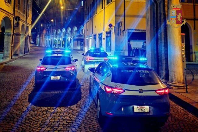 Ruba Un Monopattino E Dà In Escandescenze: Arrestato 19enne - SulPanaro ...