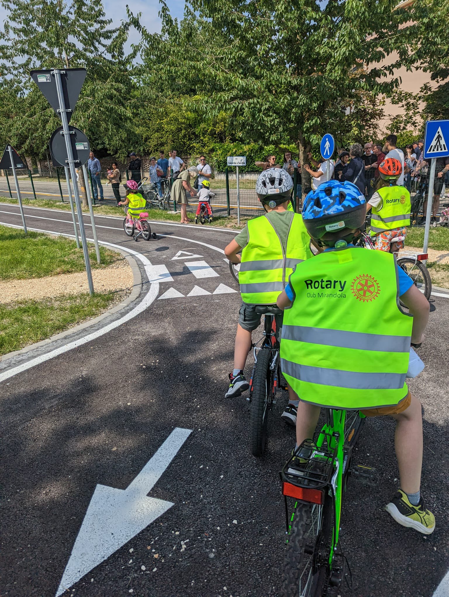 Inaugurazione Con Tanti Bimbi E Bimbe Per La Pista Di Educazione Stradale A San Prospero