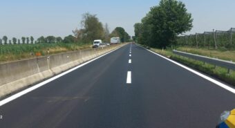 Raccordo autostradale “Ferrara- Porto Garibaldi”: procedono i lavori di asfaltatura