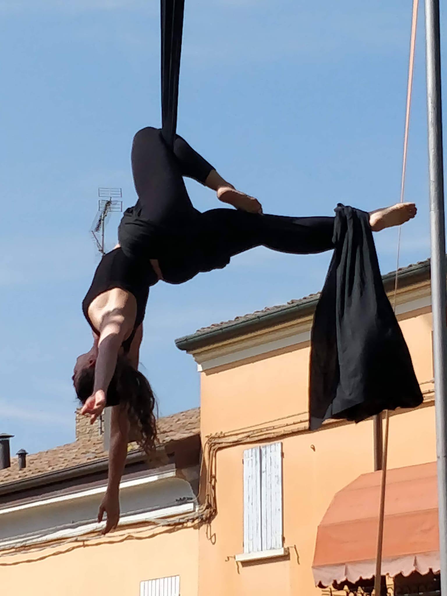 Danza Aerea, Sabato 4 Dicembre