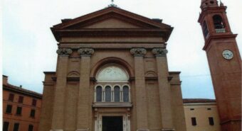 La parrocchia di Cavezzo in festa per i 40 anni di sacerdozio di don Dallari