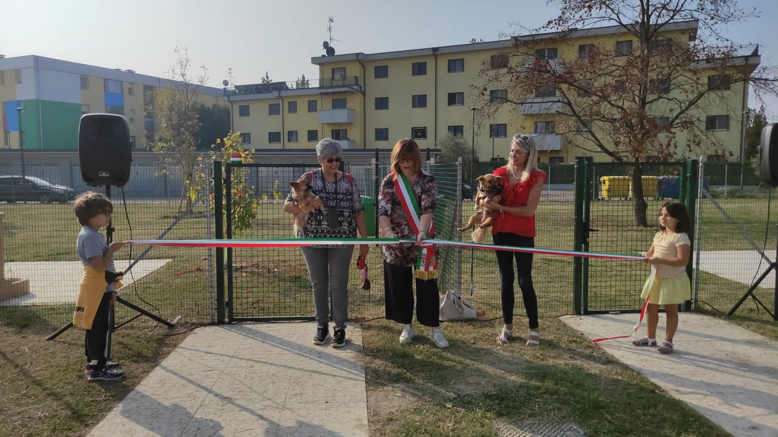 A Camposanto Inaugurata La Nuova Area Sgambamento Per Cani - SulPanaro ...