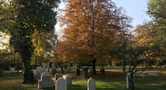 “L’autunno in sella” fa tappa a Finale Emilia: in bici da San Felice al cimitero ebraico e alla Villa Casino del Vescovo
