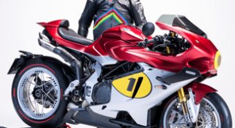 Tripudio per la Superveloce 1000 AGO