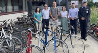 Polizia Locale di Mirandola, 28 bici “non reclamate” donate alla cooperativa “La Zèrla”